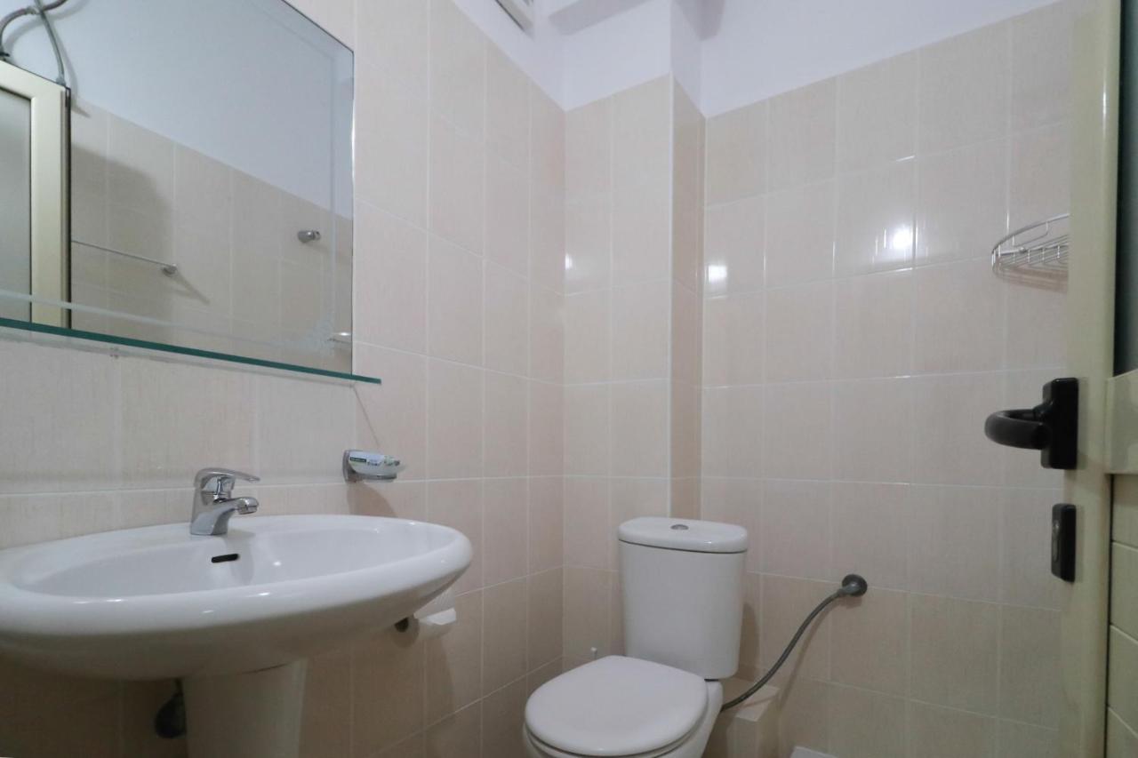 Apartments Vila Roboci Sarande Bagian luar foto